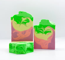 Load image into Gallery viewer, Apple Mango Tango Soap
