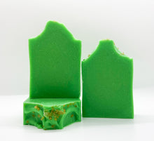 Load image into Gallery viewer, Eucalyptus and Spearmint Soap
