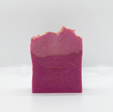 Load image into Gallery viewer, Hibiscus Blueberry Tea Soap
